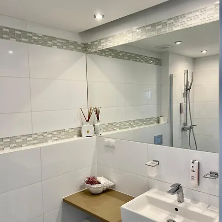 Dom Zdrojowy Prywatny 359 Lazurowa Gondola Apartment
